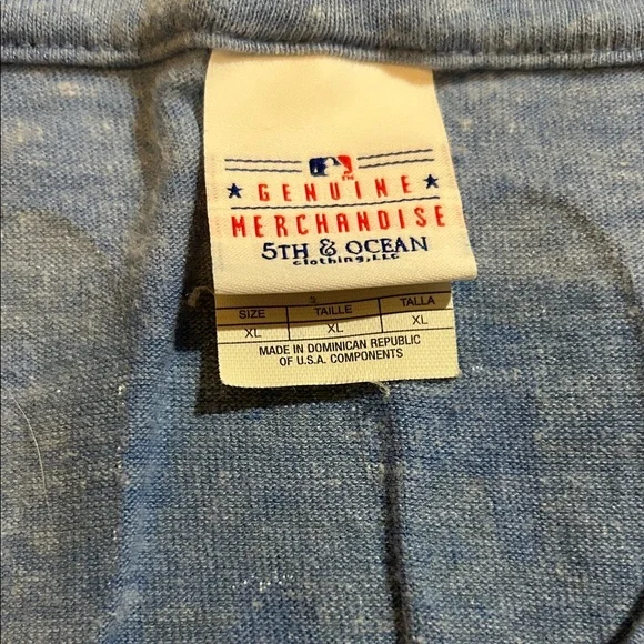 Chicago Cubs Womens Tee with White and Red Details - Picture 3 of 6